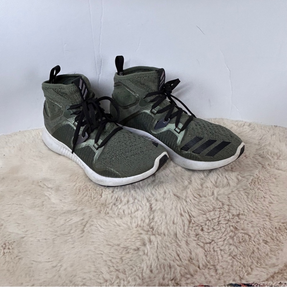 Adidas‎ Edgebounce Mid W Army Green size 9 Women’s